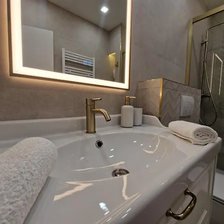 Lana Διαμέρισμα *